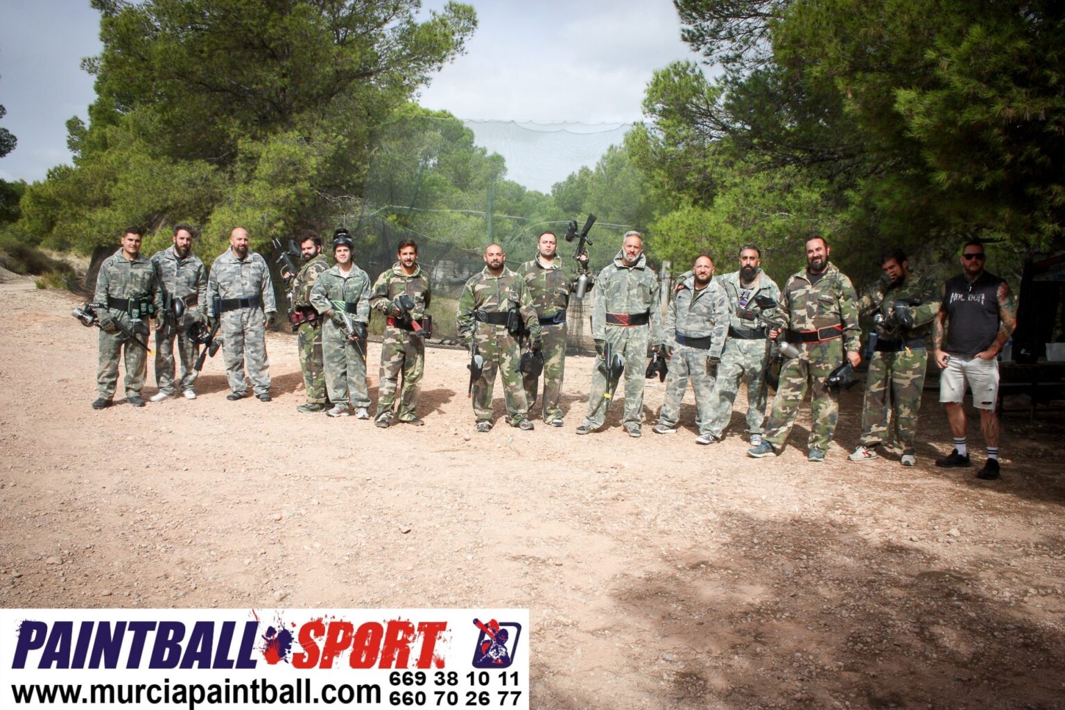 Paintball en Murcia con monitores profesionales y equipamiento completo